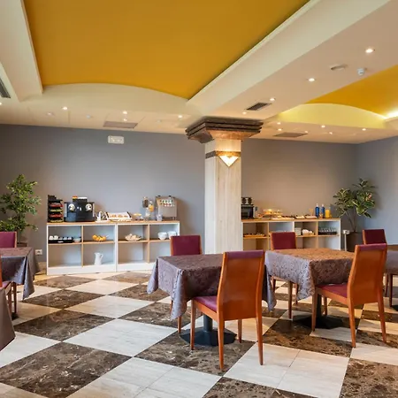 Horus Salamanca Hotel 3*