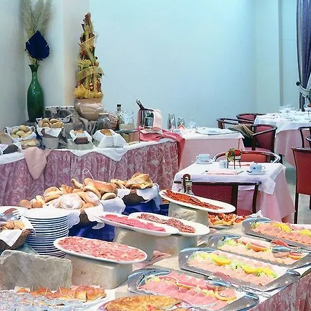 호텔 Alda Rio Tormes 산타마리타데토르메스